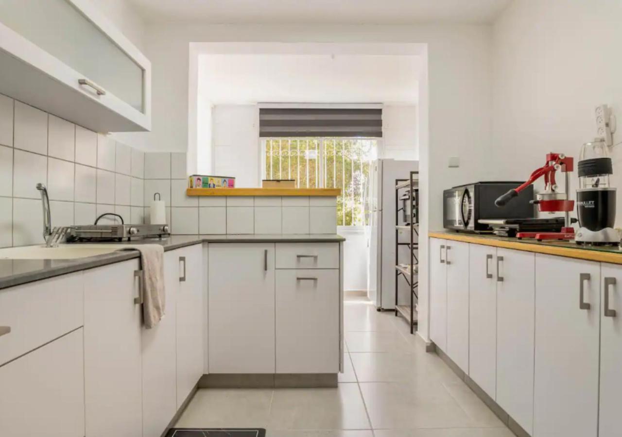 Central 1Br Oasis, Fast Fiber Wifi, Free Parking, Free Netflix With Shelter Χάιφα Εξωτερικό φωτογραφία